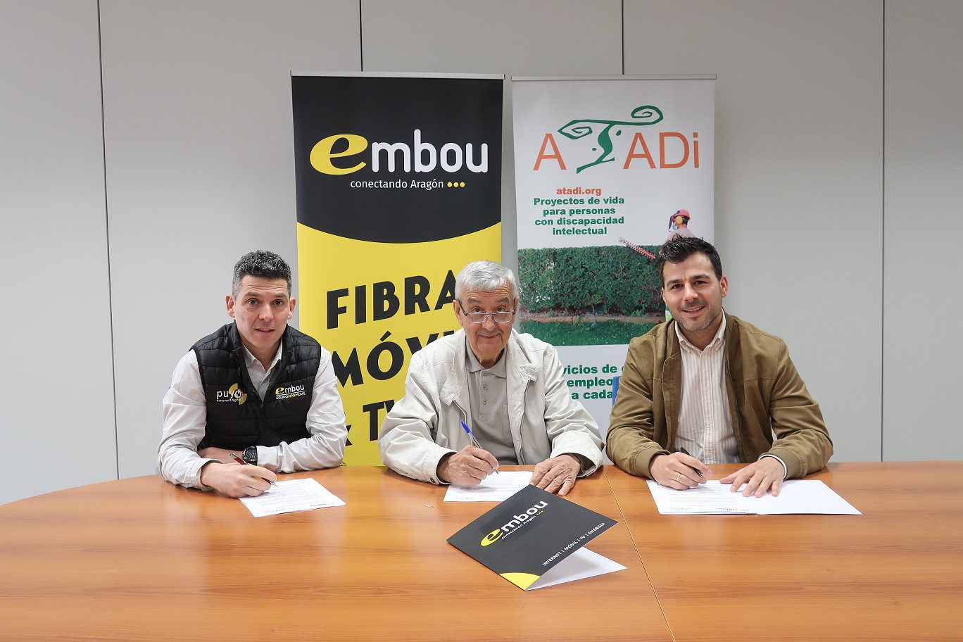 ATADI firma un convenio con Embou
