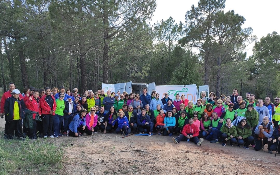 Usuarios y familiares de ATADI participan en la Marcha Senderista de las Estrellas