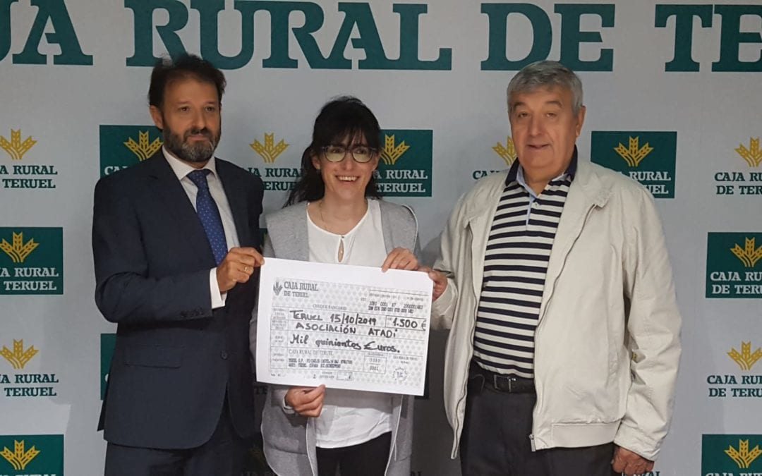 Caja Rural entrega a ATADI el importe de la Bicicleta Solidaria de Mora de Rubielos