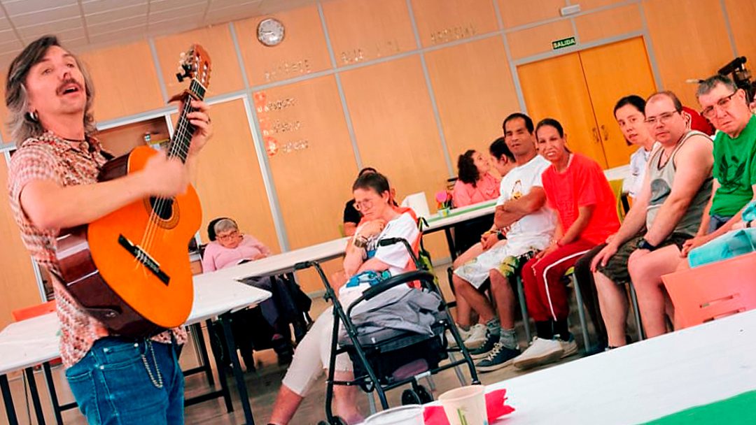 ATADI Utrillas celebra por todo lo alto el 15º aniversario de su residencia