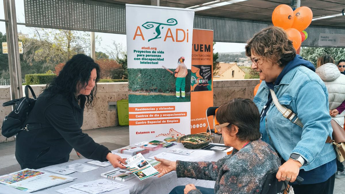 ATADI impulsa la inclusión y el bienestar en la Feria de la Salud de Teruel