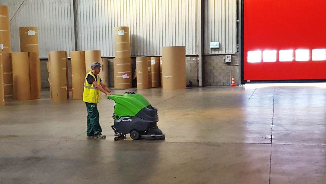 ATADI Empleo S.L.U. amplía sus servicios con una nueva máquina fregadora