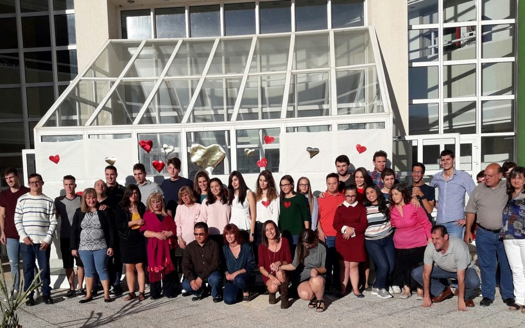 Éxito de público en el desfile por la integración