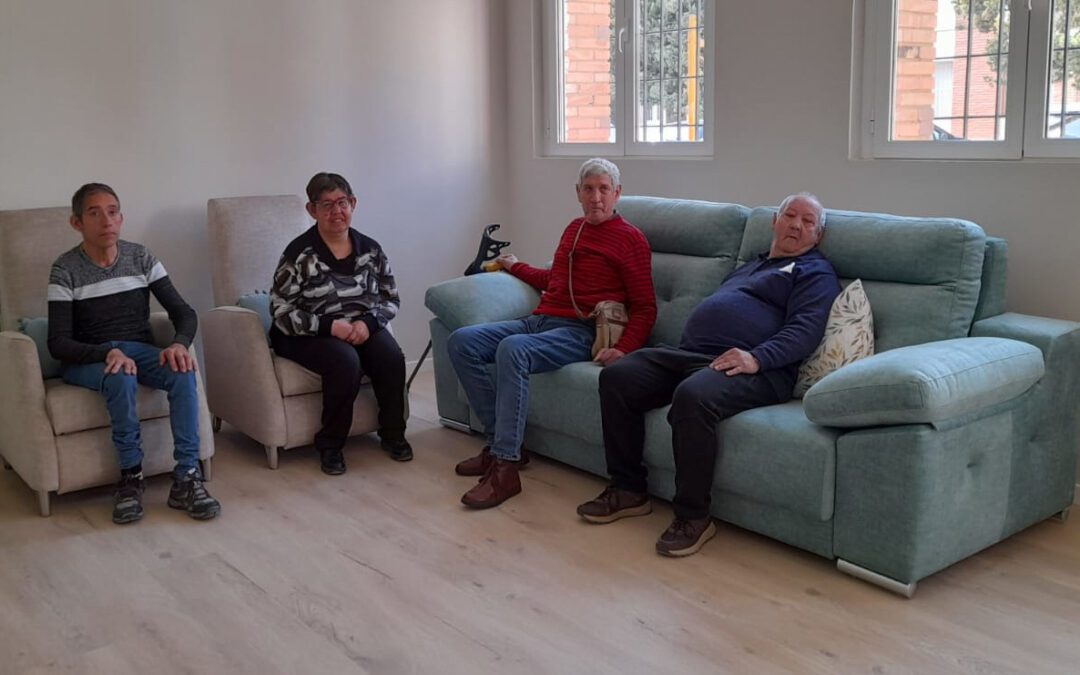 ATADI abre dos viviendas tuteladas del proyecto ‘Mi Casa: una vida en comunidad’