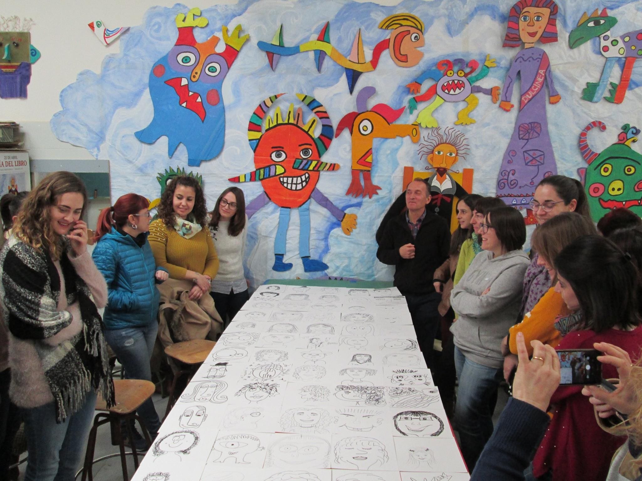 taller_creacion_artistica_colegio_gloria_fuertes