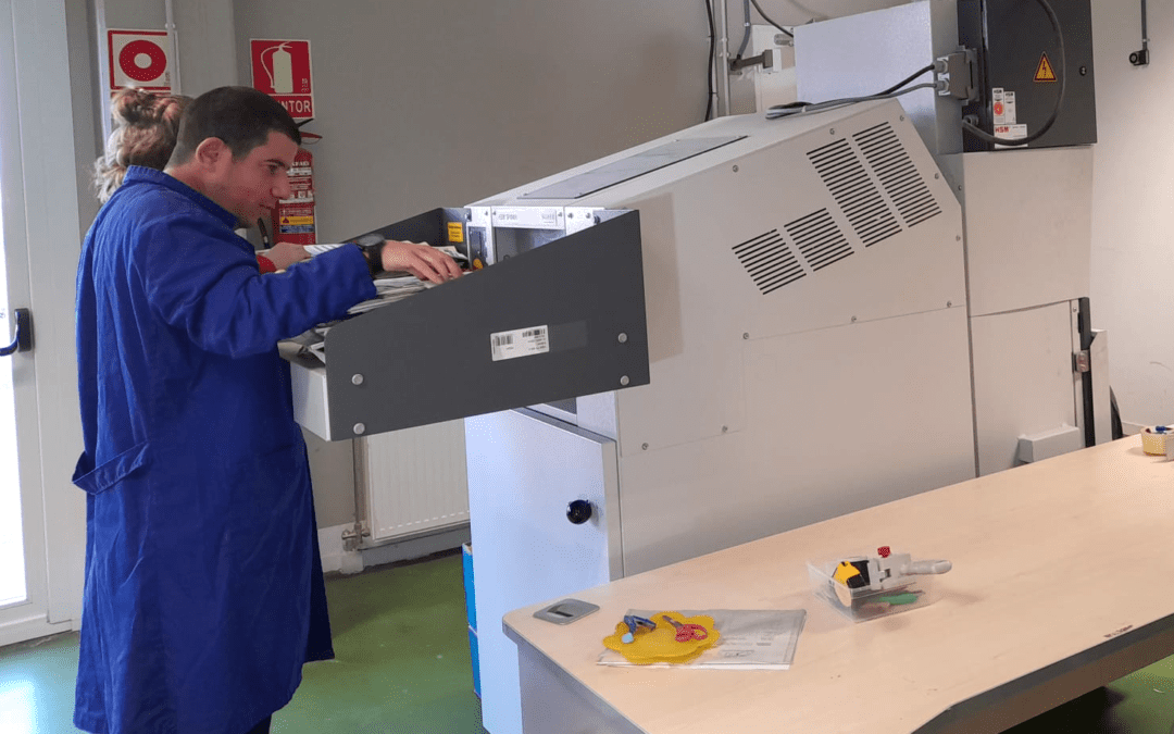 ATADI Valderrobres vende 7400 kilos de papel triturado en 2023