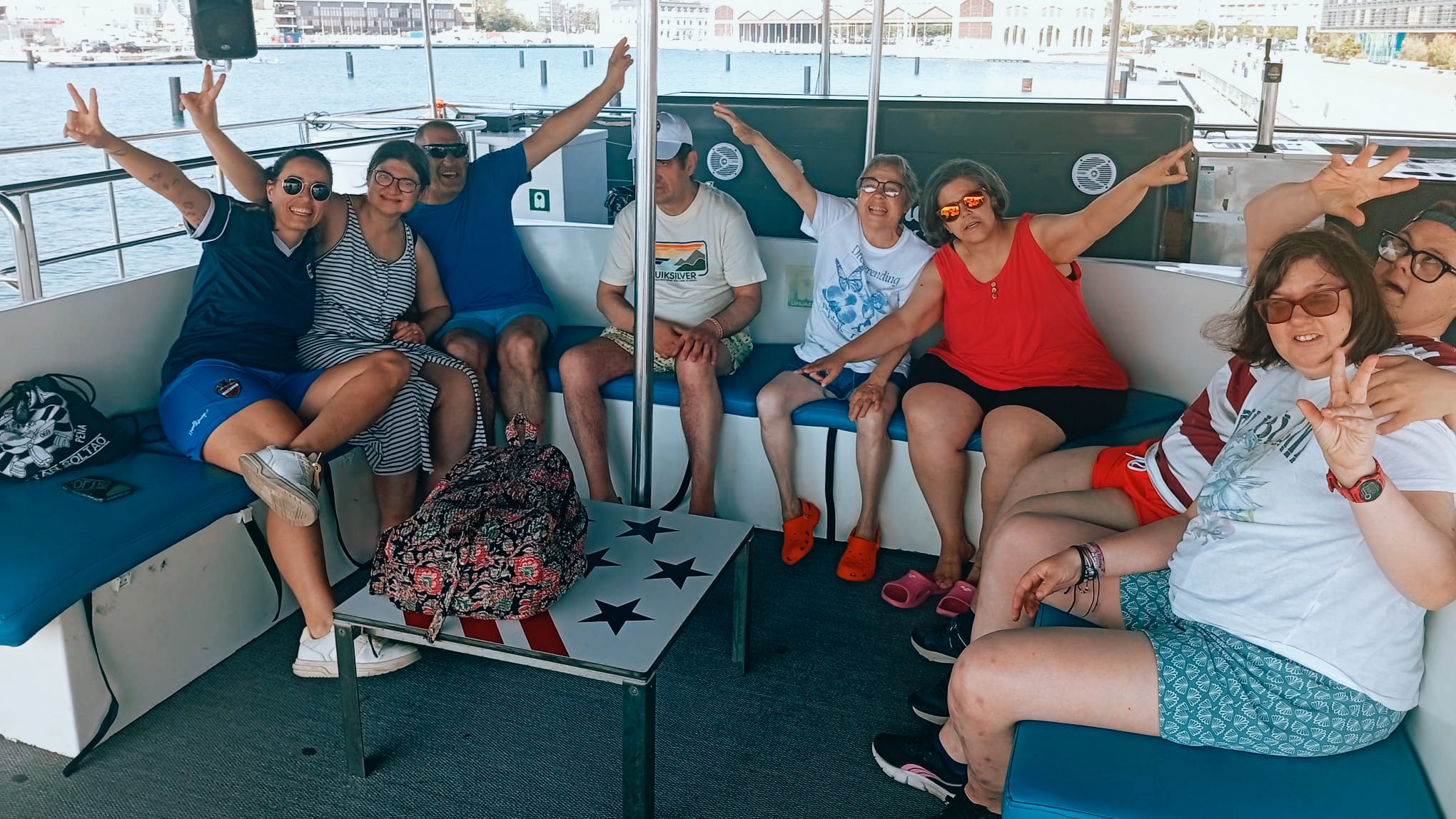Los usuarios de ATADI disfrutan de unas merecidas vacaciones en la playa
